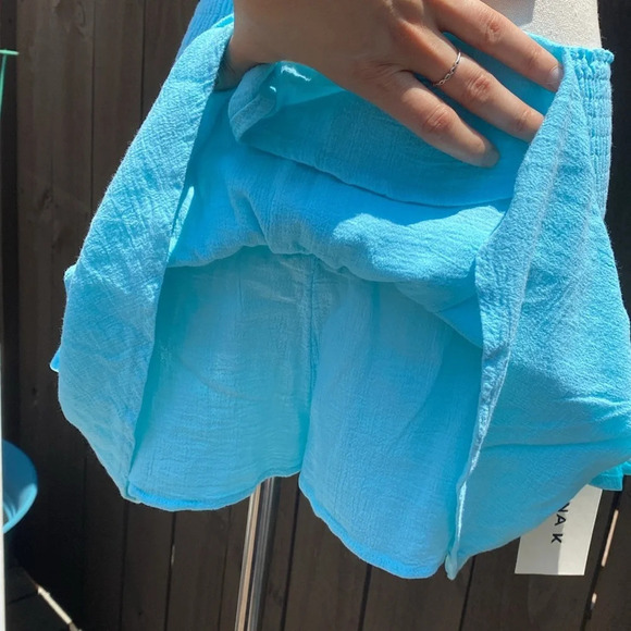 Yana K Portofino skirt in aqua tiered built in shorts medium stretchy - Picture 9 of 13